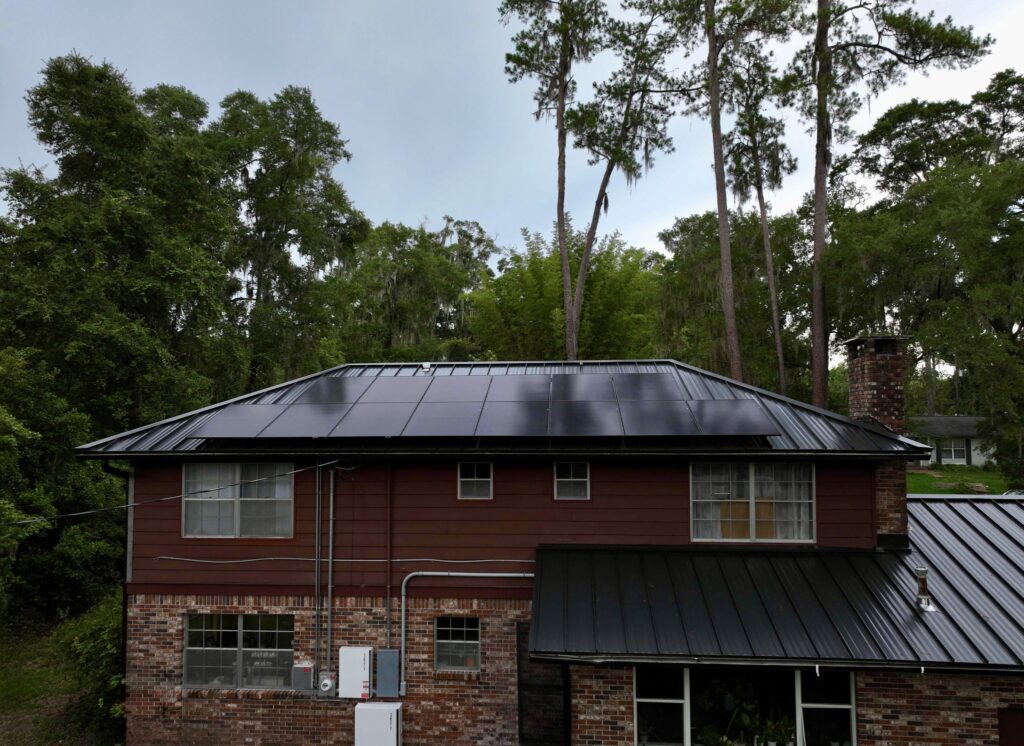 solar battery backup hurricane season